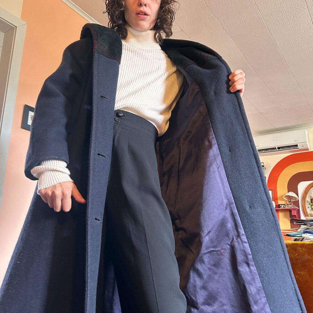 1990s 100% wool Fenelli made in canada hooded peacoat!